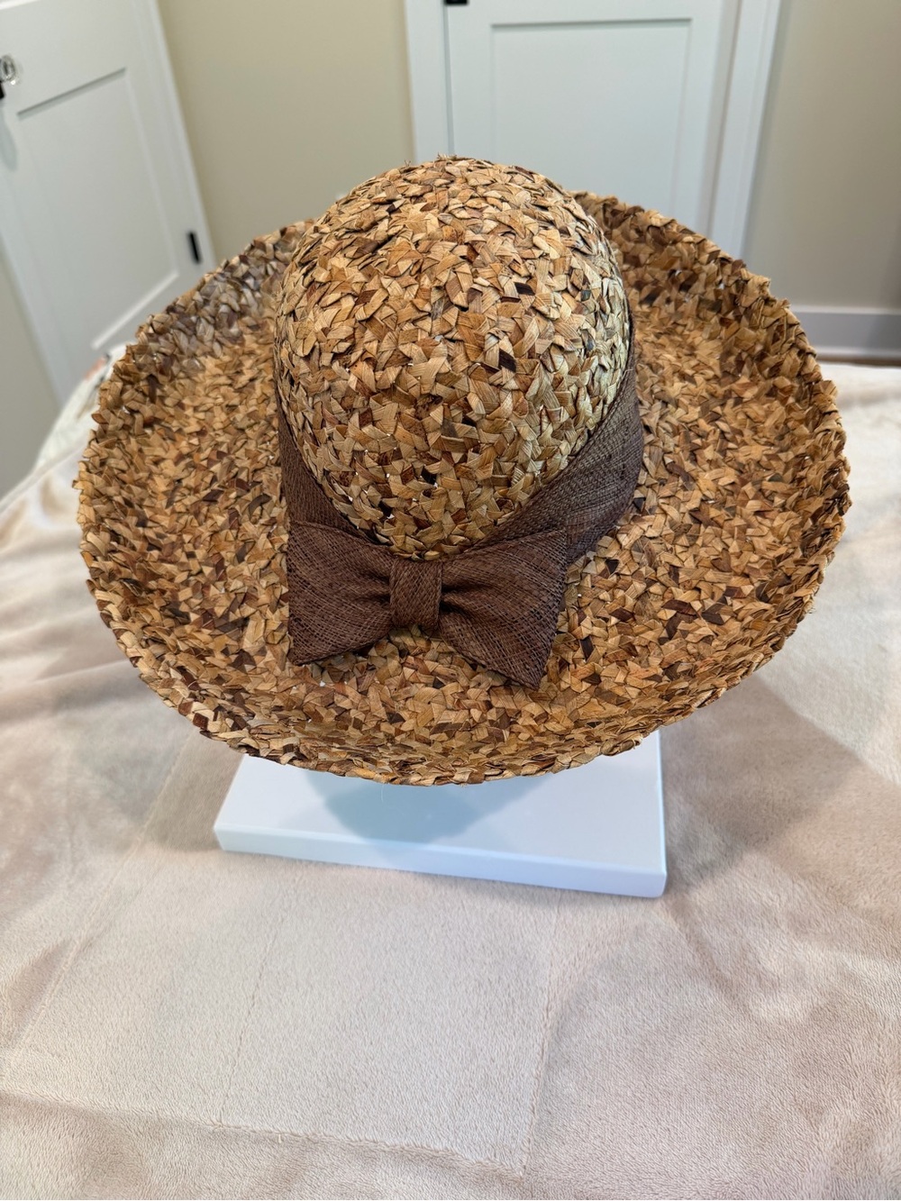 Liz Claiborne Natural Straw Sun Hat with Brown Bow